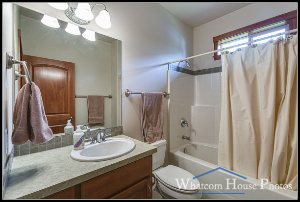 In-law suite bathroom, 1430 Eastwood Way, Lynden, WA. © 2016 Mark Turner